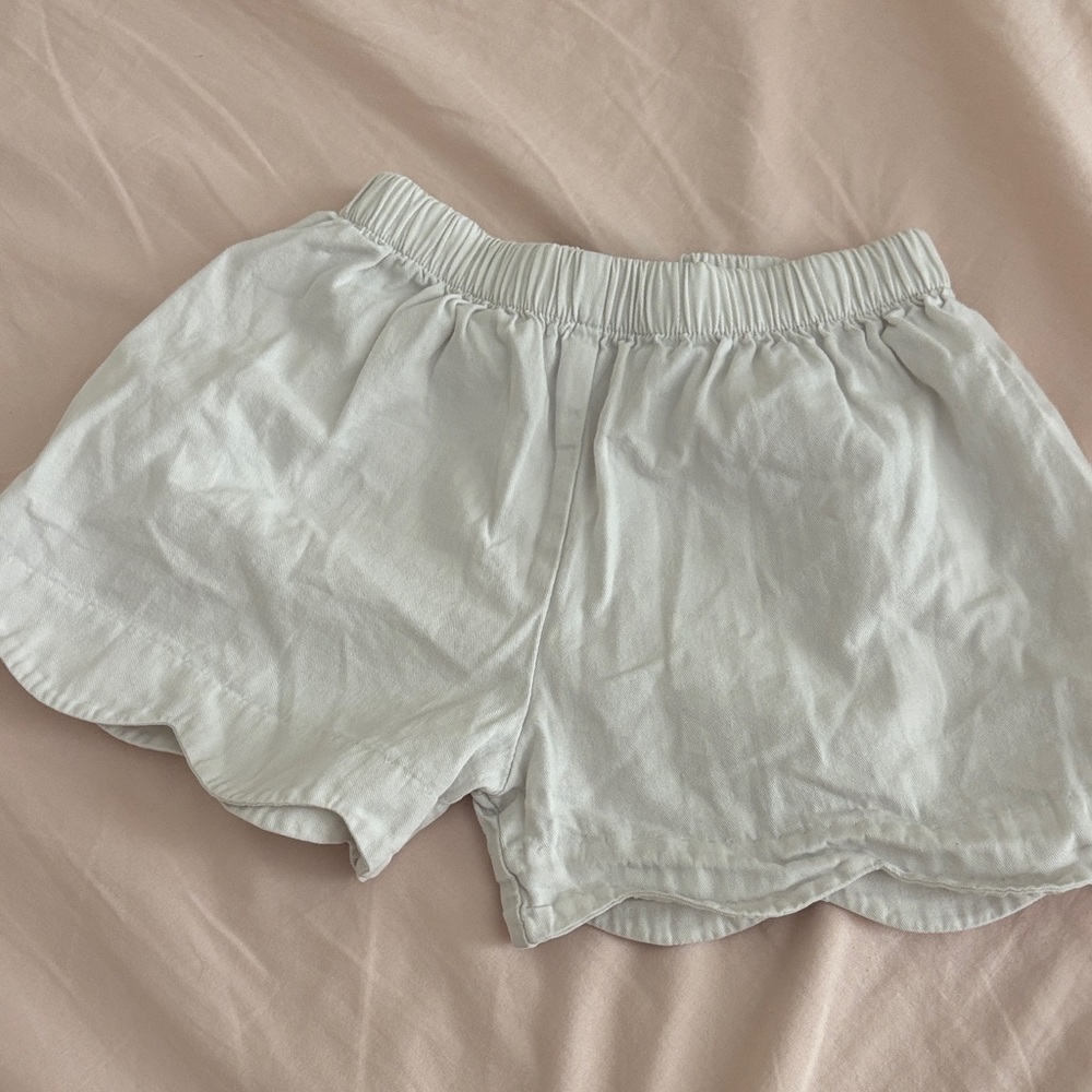 Kids White scallop l Shorts